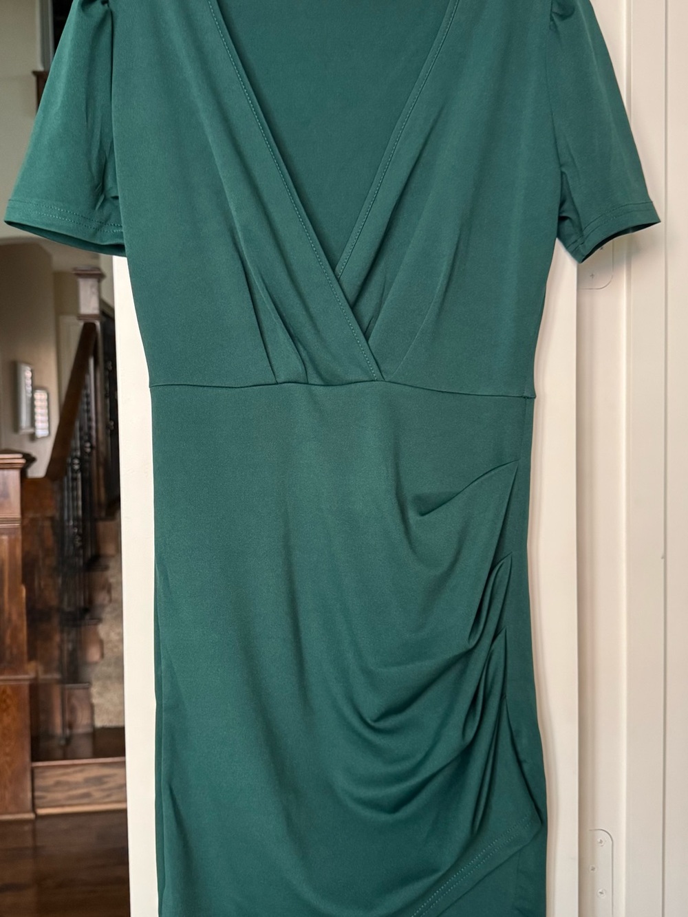 Women's Green V-Neck Ruched Dress